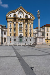 Fototapeta na wymiar Church and Column of the Holy Trinity in Ljubljana, Slovenia