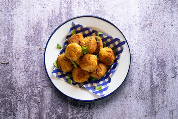 Vegan meatballs made with chickpeas and flour. Traditional vegan tapas from the north of Spain.