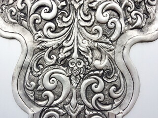 The art and pattern of carving silverware.