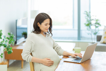 妊婦 パソコン