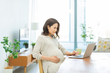 妊婦 パソコン