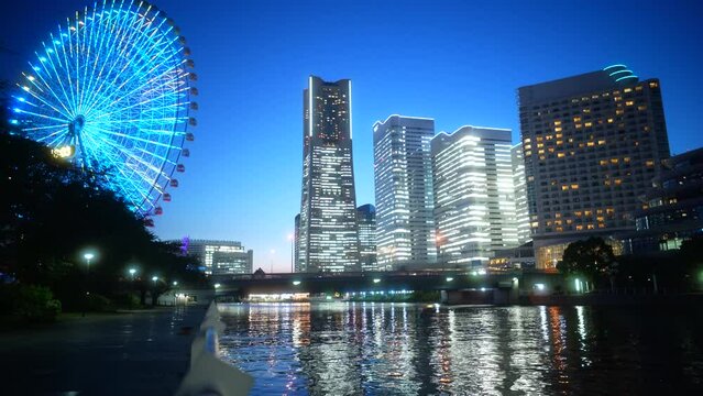 横浜みなとみらいの美しい夜景動画