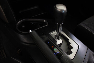 Gear shifter. Automatic transmission, side view.