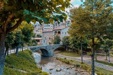Fototapeta na wymiar View from the bridge in the medieval village of Bagá, Barcelona, Spain.