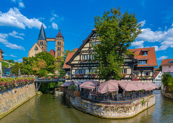 Fototapeta premium Wehrneckarkanal, with view of the town church St. Dionys, Esslingen am Neckar. Baden- Württemberg, Germany, Europe