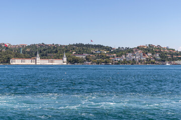 Fototapeta premium Panorama from Bosporus to city of Istanbul, Turkey