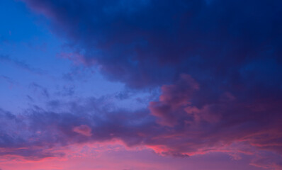 Fototapeta na wymiar Colorful clouds at dramatic sunset