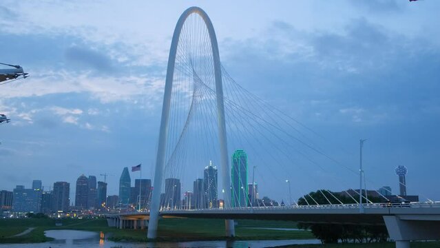 Dallas skyline looking from Trinity River