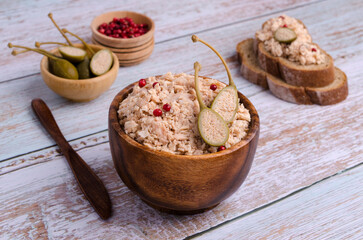 Fish pate with capers