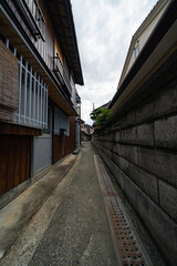 湯浅町の狭い路地の街並み