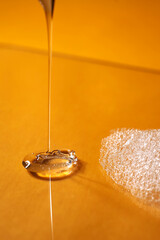 A drop of gel and the texture of the foam. It can be the texture of shampoo, shower gel or dishwashing detergent.