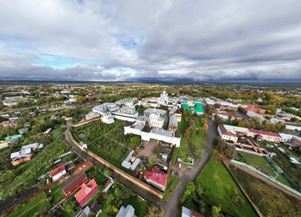 Fototapeta premium panoramic view from a drone on the historical part of the city of Rostov the Great on an autumn cloudy day