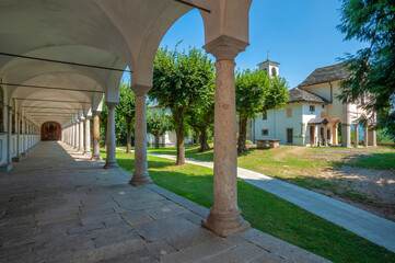 Obraz premium Cloister and Pilgrimage church on the Sacro Monte della SS Trinita di Ghiffa. Province of Piedmont in Northern Italy.