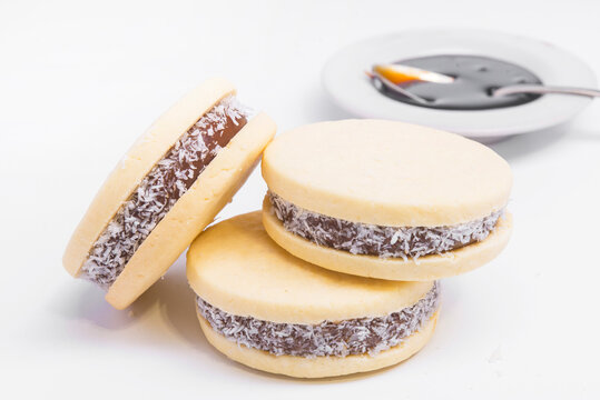 alfajores delicious traditional argentine sandwich cookies