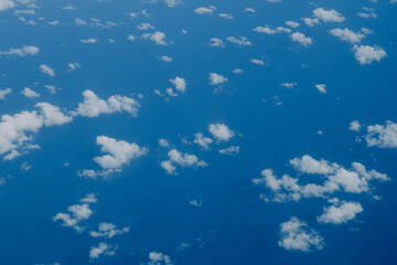 Fototapeta na wymiar 飛行機から見た海