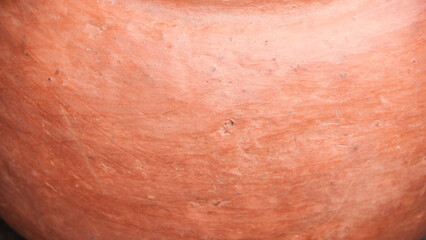 Fototapeta premium Vasija de barro redondeada con asas