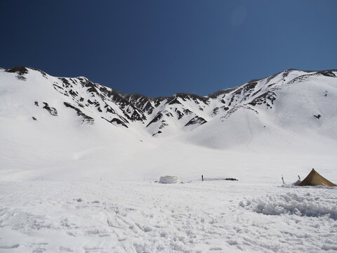 雪山の風景写真 masa08x | . . 滝雲染まる✨💭✨ . . . 2025.10.03 (登山の日