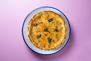 Flaó traditional dessert from Ibiza. The cheesecake is a unique combination of flavors — anise and mint.  The filling is made from fresh cheese (or ricotta and mascarpone), eggs and chopped mint