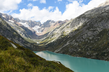 Fototapeta na wymiar Göscheneralp lake in the swiss alps