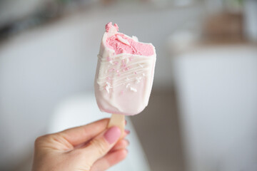 Raspberry Cheesecake with pink sugar sprinkles in the form of popsicle ice cream