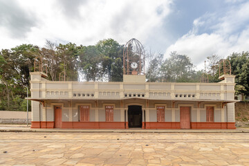 building of the old railway station of the city of Santa Bárbara, State of Minas Gerais, Brazil