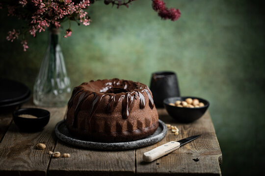 bundt cake moelleux gâteau fondant fait maison au chocolat et noisettes