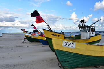kuter rybacki, morze bałtyckie, Baltic Sea, plaża, chmury, Jantar, Polska