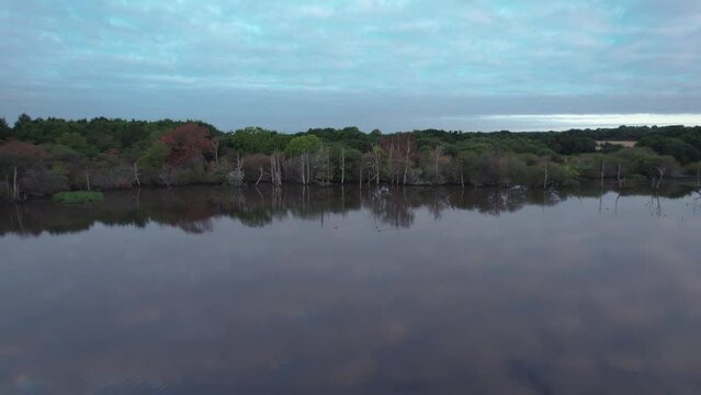 lake and clouds - golf du morbihan