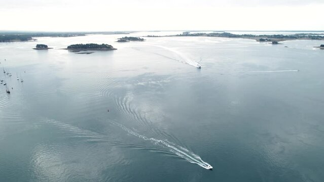 lake and clouds - golf du morbihan