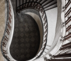 Treppenaufgang - Beatiful Decay - Abandoned - Verlassener Ort - Urbex / Urbexing - Lost Place -...