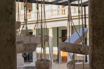 Escultura contemporánea en la universidad de Valencia