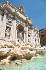 Fototapeta na wymiar Der Trevibrunnen ist ein Monumentalbrunnen auf der Piazza di Trevi vor dem Palazzo Poli in Rom