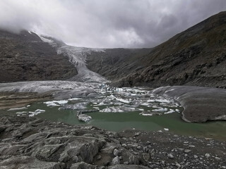 Osttirol - Österreich: Wanderung zum Gletscher im Innergschlöss