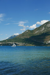 Voile sur le lac d'Annecy