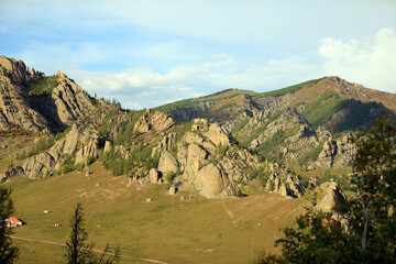몽골의 유명한 관광명소인 테렐지 국립공원의 아름다운 풍경이다