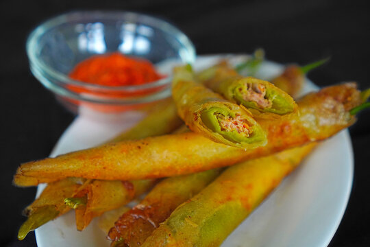 Dynamite Lumpia with Ground Pork Filling