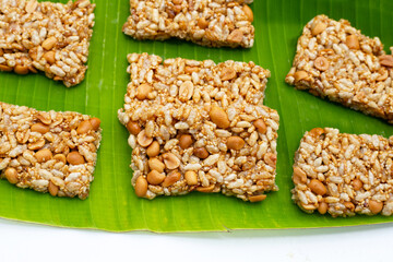 Krayasart, Thai crispy rice, peanut and sesame cereal bar