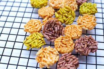 Thai sweet crispy rice cakes