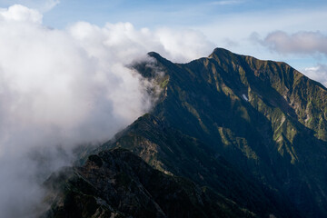 雲と山