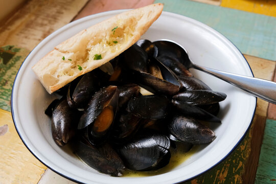 Popular restaurants in Malaysia. Italian Food, Very flavorful, rich and good taste