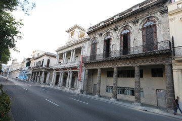 Old american cars, Calle San Lázaro, Havana, Cuba