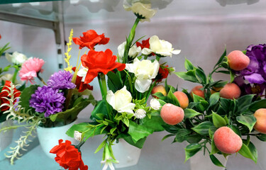 Beautiful and colorful flowers are arranged in a row.