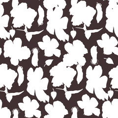 Seamless pattern of hand-drawn watercolor illustrations of Hawaiian hibiscus flowers. Bright tropical flowers on a gray background.