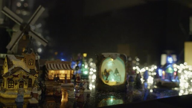 Miniature Christmas village, Focus, Handheld, Medium close