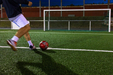 The player's run before hitting the ball. © Pablo Santos Somos