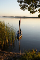 Fototapeta Faltboot mit Segel, Abendstimmung, Plauer See, Plau am See, Mecklenburg-Vorpommern, Deutschland obraz