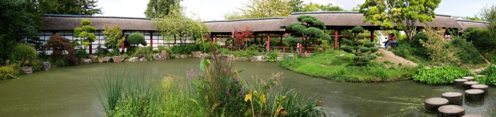 Fototapeta na wymiar Jardin japonais sur l'île de Versailles à Nantes en Loire Atlantique France
