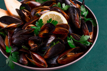 Fresh, Boiled mussels, Black Sea, with parsley and lemon, no people, top view