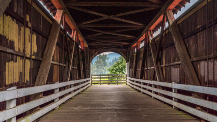 Currin Covered Bridge in Cottage Grove, Oregon,  National Register of Historic Places	