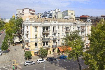 Fototapeta na wymiar Architecture of Podol district with historical buildings in Kyiv, Ukraine